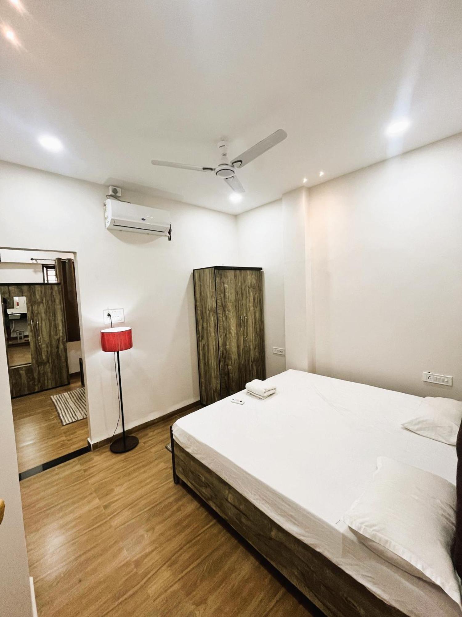 Shree Stay Inn Luxe' Holiday Home Ujjain Exterior photo