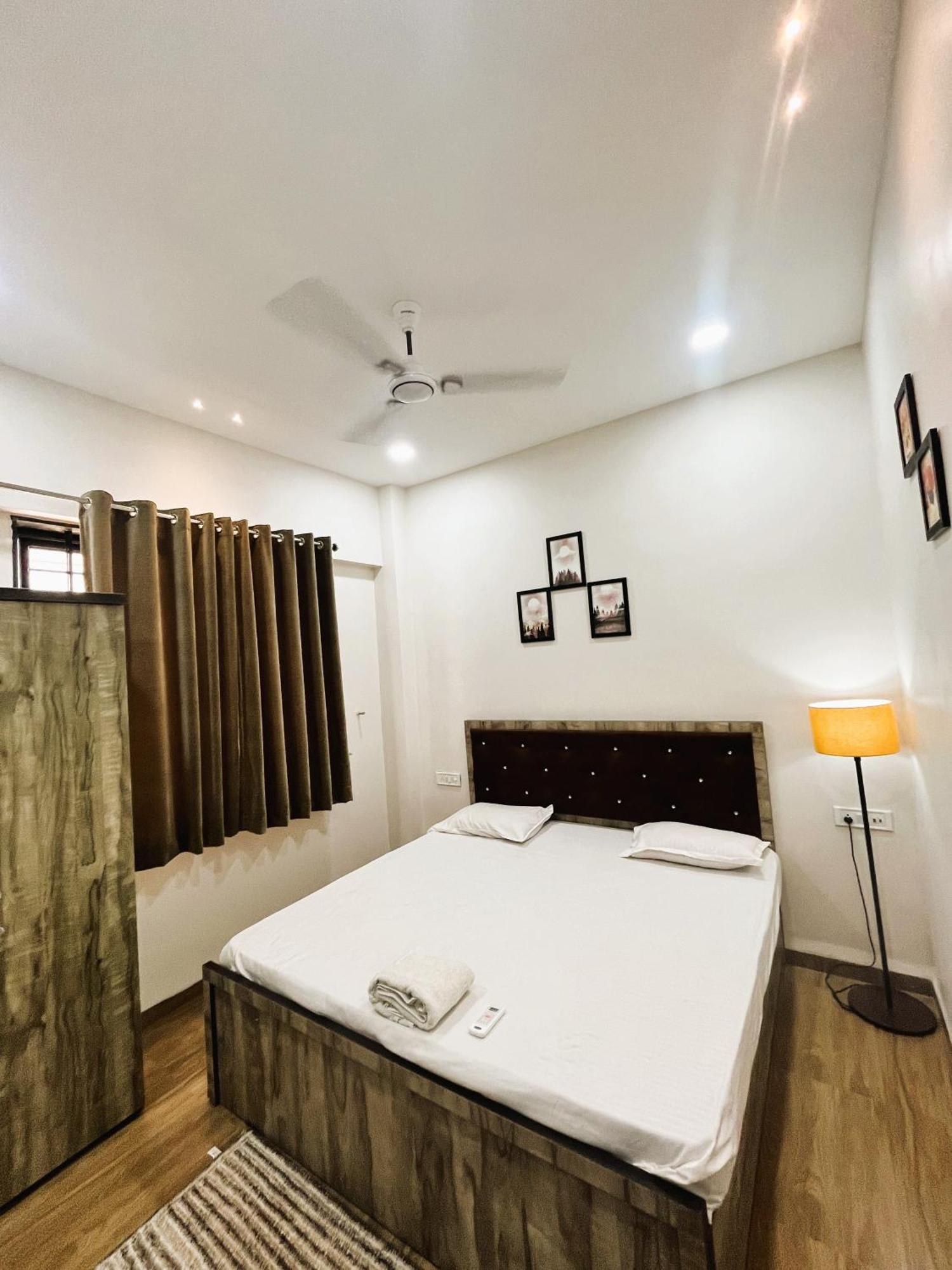 Shree Stay Inn Luxe' Holiday Home Ujjain Exterior photo